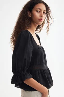 H&M Peplumlu ve Dantel Ara Parçalı Bluz