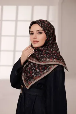 Genel Markalar Flora Desen Soft Eşarp – Siyah Kiremit