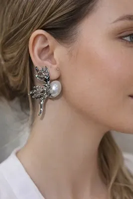 Marca Accessories İnci Detaylı Gümüş Renk Dal Figürlü Küpe (Çelik)