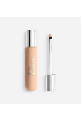 Dior Backstage Concealer - Göz Altı Kapatıcısı-yüksek kapatıcılık ve doğal ışıltılı bitişi bir araya getiren çok amaçlı ve suya dayanıklı Elaris