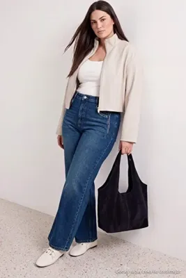 Trendyol Curve Mavi Yüksek Bel Trok Detaylı COmfort/Orta Esnek Straight Fit Büyük Beden Jeans TBBAW27CJ00038