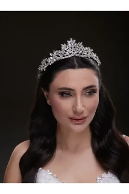Magic Tiara Yaprak Desenli Kristal Gelin Tacı – Işıltılı ve Zarif Tasarım (6140)