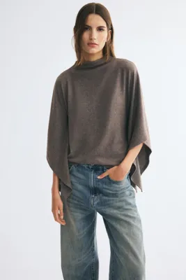 H&M Yarım Balıkçı Yakalı Triko Pelerin