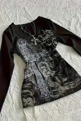 Köstebek Siyah Skull Motifli Gotik Grunge Y2K Uzun Kollu Crop