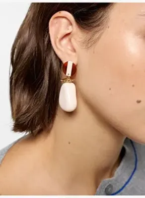 Parfois Uzun Resin Sallantılı Küpe