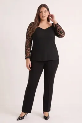 MYLİNE Kare Yaka Kolları Dantelli Bluz