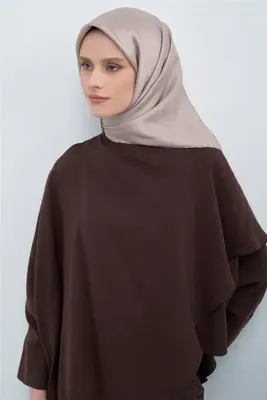 Armine Jakarlı Tivil Saf İpek Eşarp 2002 - 19 Taş Monogram Desen