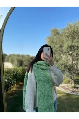 Butik Yeşil Örme Atkı