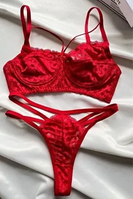 Moldina Kadın Kırmızı Ip Şerit Detaylı Kapsız Bralet Sütyen Tanga Iç Çamaşırı Takımı