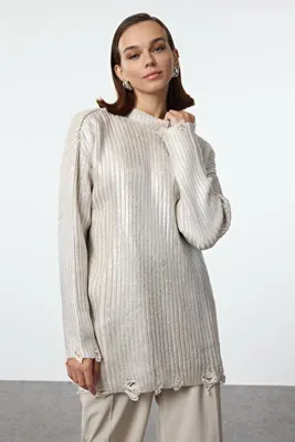 Trendyol Modest Gümüş Varak Baskılı Triko Kazak TCTAW25AK00037
