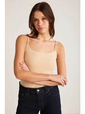 ETHIQUET KHLOE Kadın Slim Fit Dar Kesim Pamuklu İnce Askılı Kare Yaka Sıfır Kol Basic BEJ Atlet