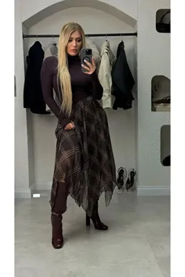 liya butik Asimetrik Ekose Kahve Etek