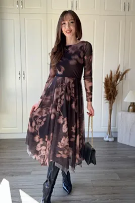Dilay Gökoğlu Butik Karışık Desenli Asimetrik Midi Tül Elbise