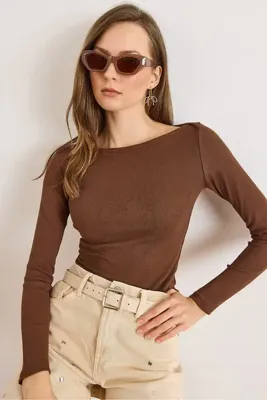 Olalook Kadın Acı Kahve Kayık Yaka Fitilli Esnek Pamuk Bluz BLZ-19002795