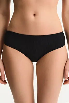 Penti Siyah Aspen Dokulu Orta Bel Bikini Altı