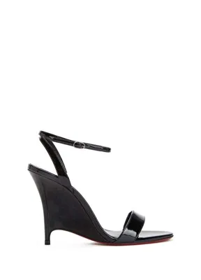 Christian Louboutin Zeezeenella Siyah Kadın Rugan Deri Sandalet