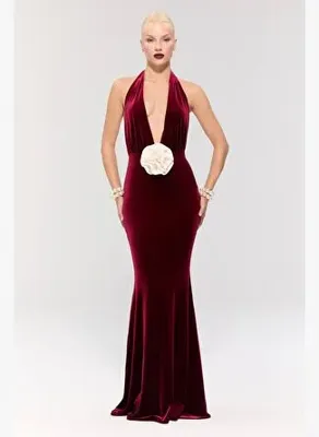 Nur Karaata Alhambra Burgundy Gown
