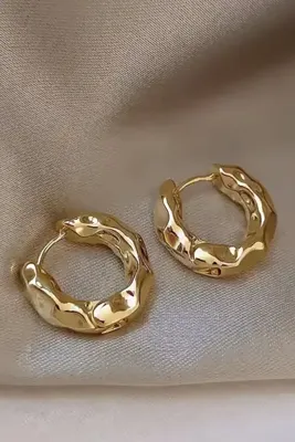 DEMOKAN Kadın Küpe Dokulu Tasarım Minimal Modern Kararmaz Halka Küpe