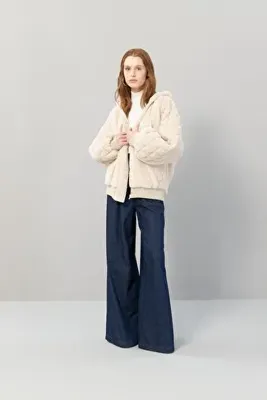 Roman Çıtçıt Detaylı Kapüşonlu Peluş Mont Bej K2527503_024