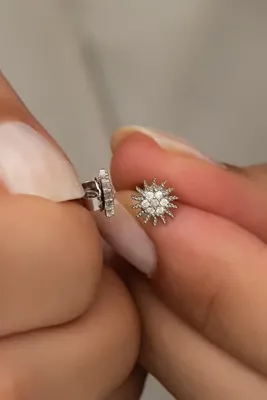 Nereze 925 Ayar Gümüş Minik Zirkon Taşlı Güneş Küpe
