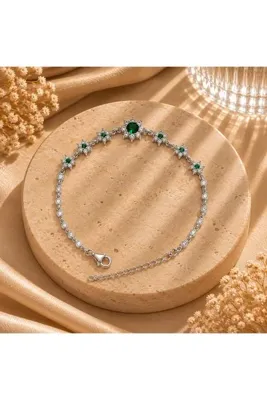 Desing 925 Ayar Gümüş Yeşil Taşlı Yıldız Model Zirkon Taşlı Kadın Bileklik 7.2 Gr