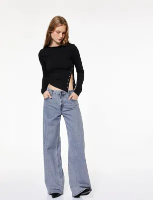 Koton Kayık Yaka Uzun Kollu Troklu Slim Fit Asimetrik Tişört