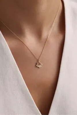 Gianfranco Taşlı Lotus Shine Kolye