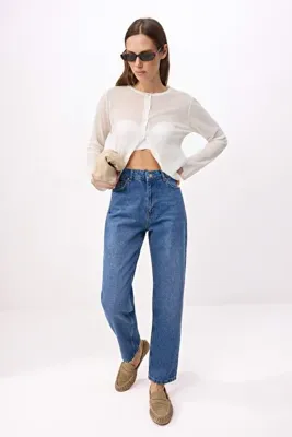 TRENDYOLMİLLA Mavi Yüksek Bel Mom %100 Pamuk Non-Stretch Jeans TWOAW24JE00076