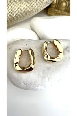 Casa D'or Jewelery Kıvrık Model Gold Renk Lak Kaplama Bombeli U Modeli Bijuteri Küpe