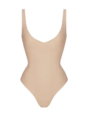Skims Unlined Plunge Koyu Bej Tanga Bodysuit