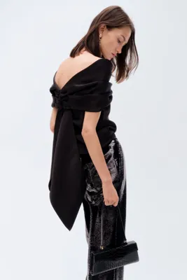 H&M Fiyonk Detaylı Saten Üst