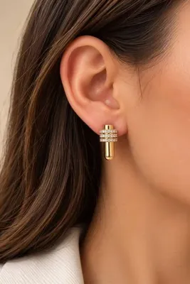 Nilsu Aksesuar VIP Model Zirkon Taşlı Kararmaz Halka Küpe