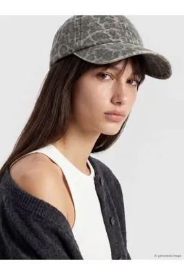 LC Waikiki NEVAVM Farkıyla LCW ACCESSORIES Antrasit Gabardin Leopar Kadın Kep Şapka