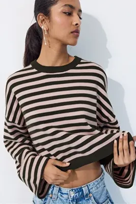 Stradivarius Geniş kollu crop triko kazak