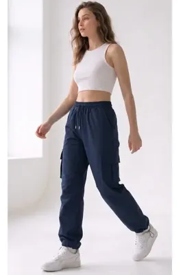 STRAVON Kadın Oversize Paraşüt Kumaş Kargo Cepli, Ayarlanabilir Paça Klipsli, Baggy Pantolon