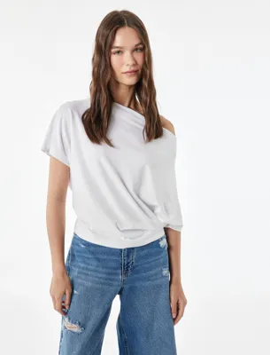 Koton Modal Karışımlı Slim Fit Yarasa Kol Kayık Yaka Tişört