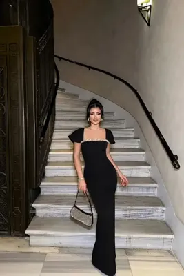 Butik Midi Taş Detaylı Elbise