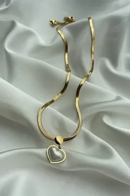 The Collection Kararmaz Çelik Gold Italyan Zincirli Beyaz Bombeli Sedef Taşı Kalp Kolye