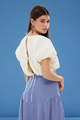 TRENDYOLMİLLA Bej Balon Kalıp Crop Dokuma Bluz TWOSS25BZ00162