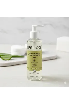 LİFE CODE Yüz Yıkama Jeli Yağlı-sivilceli -akneye eğilimli ciltler için BHA lı Skin Care 200 ml
