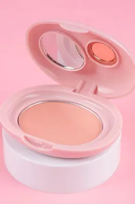 Miniso Lisanslı Minimalist Serisi Toz Allık No 03 - Doğal Şeftali Tonlu ve Dahili Aynalı Hafif Dokulu Toz Allık
