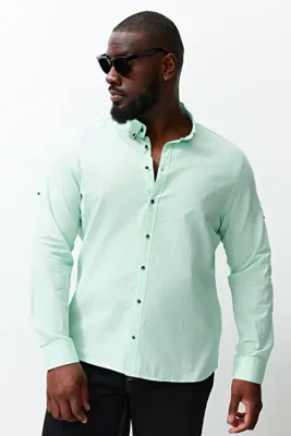 TRENDYOL MAN Yeşil Regular Fit Rahat Düğmeli Yaka Basic Büyük Beden Gömlek TMNSS23GO00094