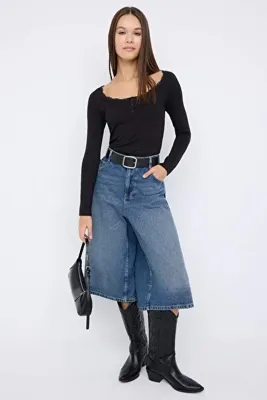 TRENDYOLMİLLA Teen Siyah Havuz Yaka Düğmeli Dantel Detaylı Vücuda Oturan Esnek Örme Bluz TWOAW26BZ00106