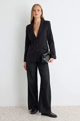 TRENDYOLMİLLA Siyah Regular Astarlı Düğmeli Dokuma Blazer Ceket TWOAW22CE0168