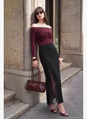 Lela Siyah Triko Dantelli Yırtmaç Detaylı Maxi Boy Kadın Etek 680ET00117
