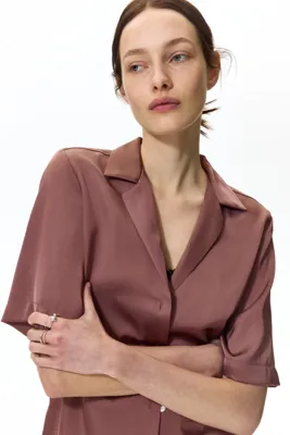 H&M Erkek Yaka Saten Gömlek