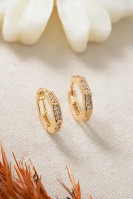 Elika Silver Minimal Zirkon Taşlı Tasarım Küpe / 14K Gold Kaplama