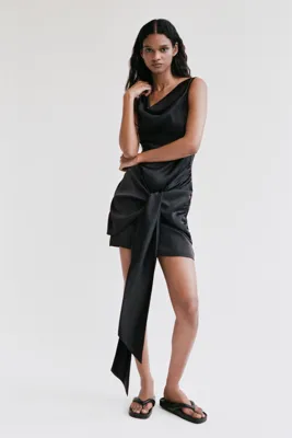 H&M Degaje Yaka Saten Elbise