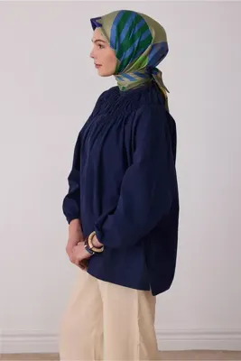 Belli Yeşil Obje Desen %100 Twill İpek Eşarp 4409-54