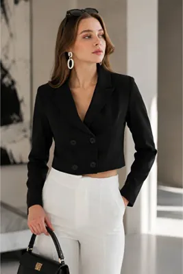 ŞİMAL Kadın Kısa Düğme Kapamalı Blazer Ceket 250218 - 260314